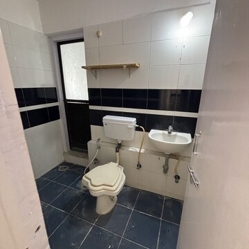 Team Area in 3 BHK Apartment at Chheda Heights, Sadan Wadi – for Rent