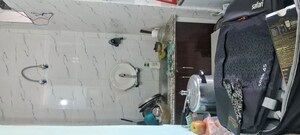 Bathroom in 1.5 BHK Independent House at Sarita Vihar – for Rent