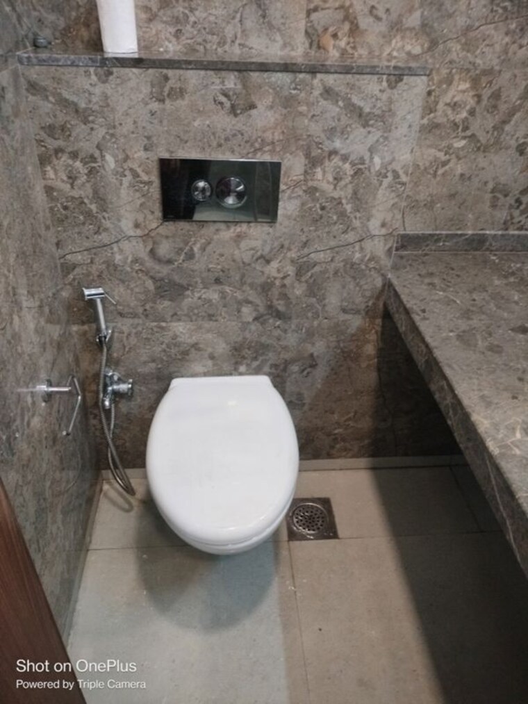 Bathroom, lnt-crescent-bay-t4 2 Bedroom 850 Sq.Ft. Apartment In Parel Mumbai 9971435