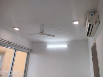 Room in 2 BHK Apartment at LnT Crescent Bay T4, Parel – for Rent