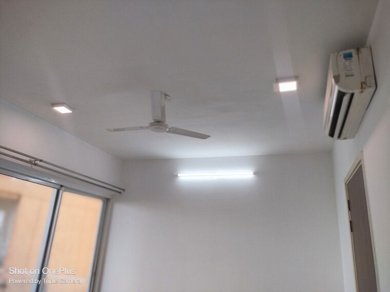 Room, lnt-crescent-bay-t4 2 Bedroom 850 Sq.Ft. Apartment In Parel Mumbai 9971435