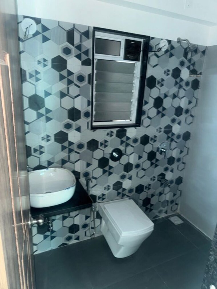 Bathroom, sanghvi-s3-epitome 1 Bedroom 414 Sq.Ft. Apartment In Lower Parel Mumbai 9971454
