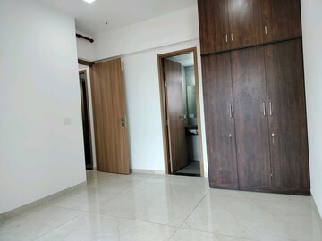 Room in 2 BHK Apartment at Godrej Urban Park, Chandivali – for Rent