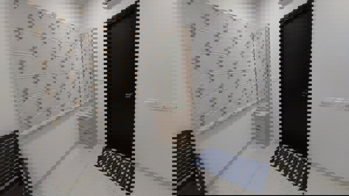 3 BHK + Pooja Room 1600 Sq.Ft. Apartment in Luxor Apartment