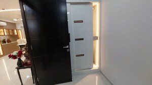 Furnished Amenities in 3 BHK Apartment at Luxor Apartment, Madhapur – for Rent