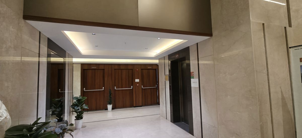 2 BHK + Pooja Room,Servant Room,Study Room,Extra Room Apartment For Rent in Chandak Cornerstone