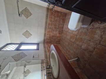 Attached Bathroom in 3 BHK Apartment at Supertech 34 Pavilion, Sector 34 – for Rent