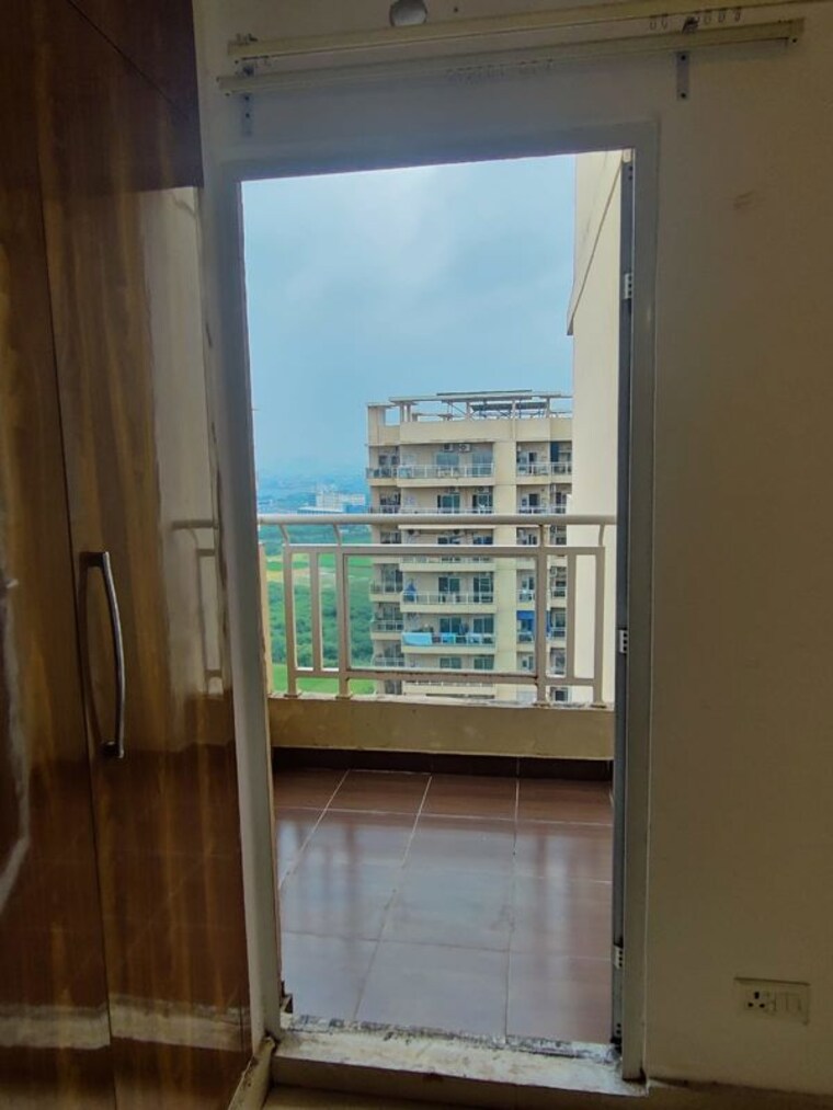 Room, elite-golf-green 3 Bedroom 1620 Sq.Ft. Apartment In Sector 79 Noida 9971234