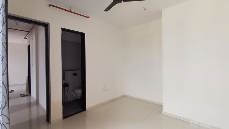 Bathroom, sheth-zuri 3 Bedroom 787 Sq.Ft. Apartment In Laxmi Nagar Thane 9971479