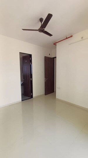  3 BHK Apartment at Sheth Zuri, Laxmi Nagar – for Sale