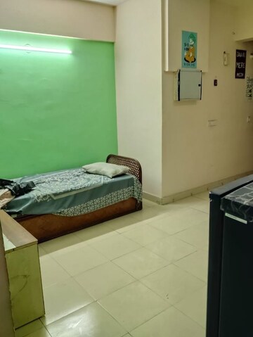 Bedroom in 2 BHK Apartment at OP Floridaa, Sector 82 – for Rent