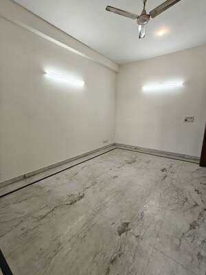 3 BHK Builder Floor For Rent in Super Mart 1, Sector 27