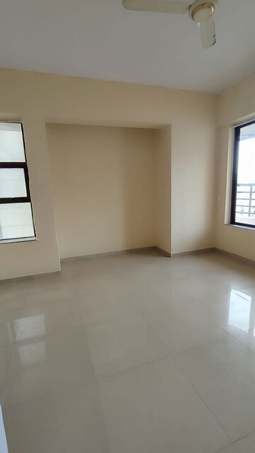 2.5 BHK Apartment For Sale in Kalpataru Srishti 338 CHS Ltd, Mira Road