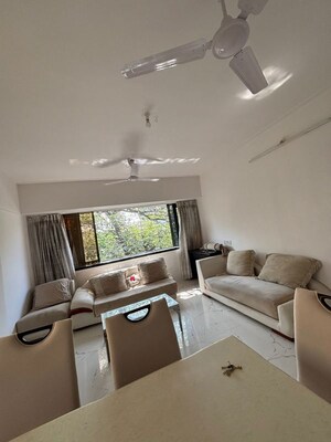 2 BHK Apartment For Rent in Bandra West