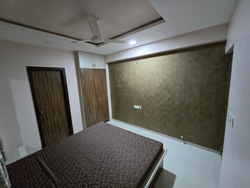 Bedroom in 3 BHK Apartment at Science City – for Rent