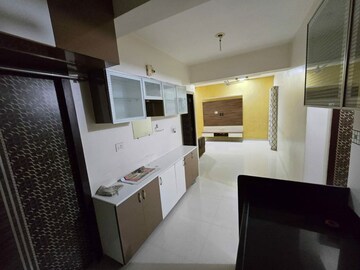 Master Bedroom in 3 BHK Apartment at Science City – for Rent