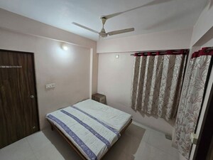 Bedroom in 3 BHK Apartment at Science City – for Rent