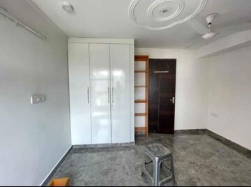 Bathroom in 1 BHK Builder Floor at Saket – for Rent