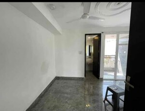 Room in 1 BHK Builder Floor at Saket – for Rent