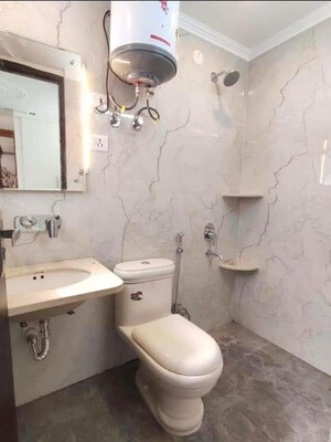 Bathroom in 1 BHK Builder Floor at Saket – for Rent