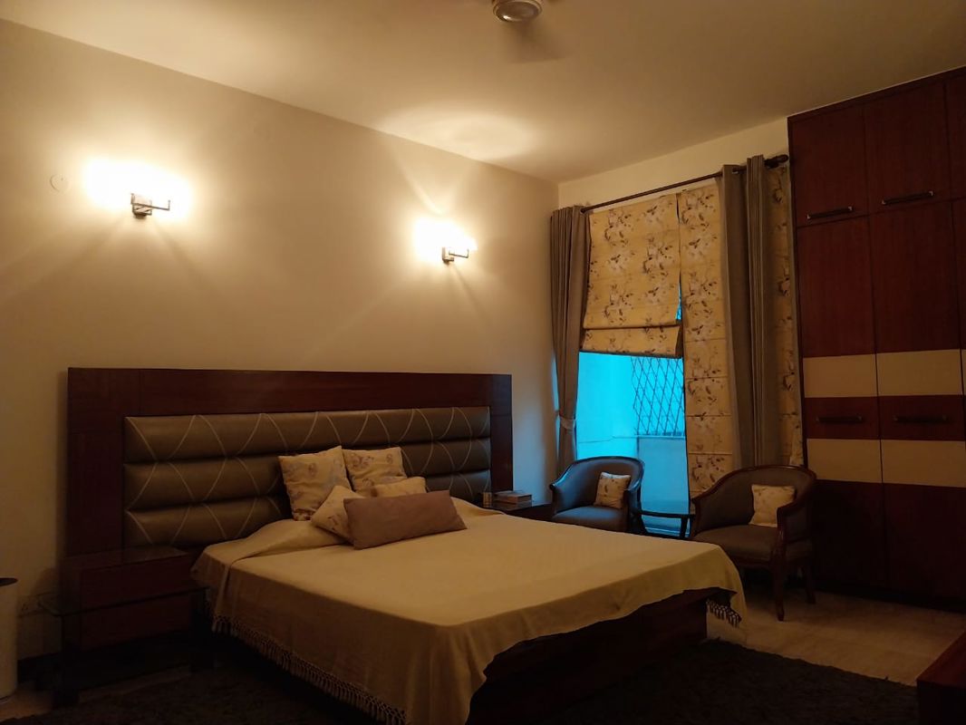 3 BHK + Pooja Room,Servant Room,Study Room,Extra Room Apartment For Rent in Green Park