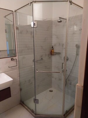 Bathroom in 3 BHK Apartment at Green Park – for Rent