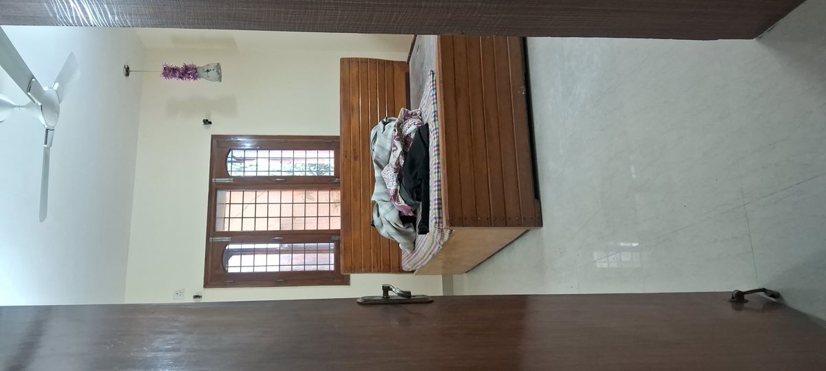 3.5 BHK + Extra Room Apartment For Rent in Sarita Vihar