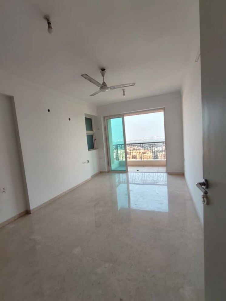 Room, hiranandani-tribeca 5 Bedroom 2460 Sq.Ft. Apartment In Ghodbunder Road Thane 9971549