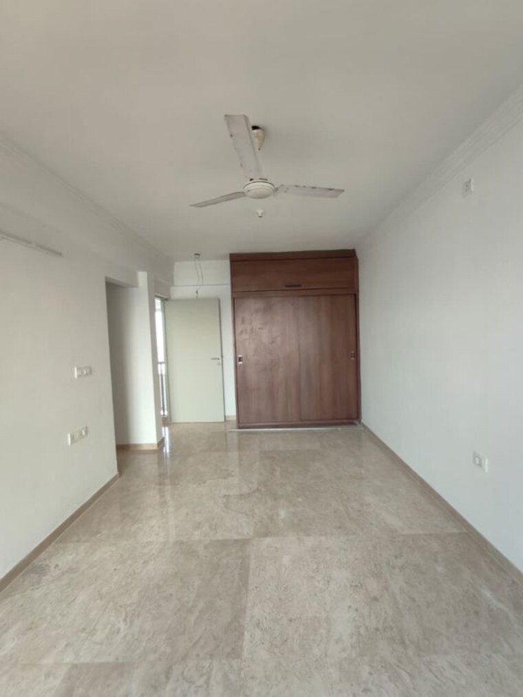 Room, hiranandani-tribeca 5 Bedroom 2460 Sq.Ft. Apartment In Ghodbunder Road Thane 9971549