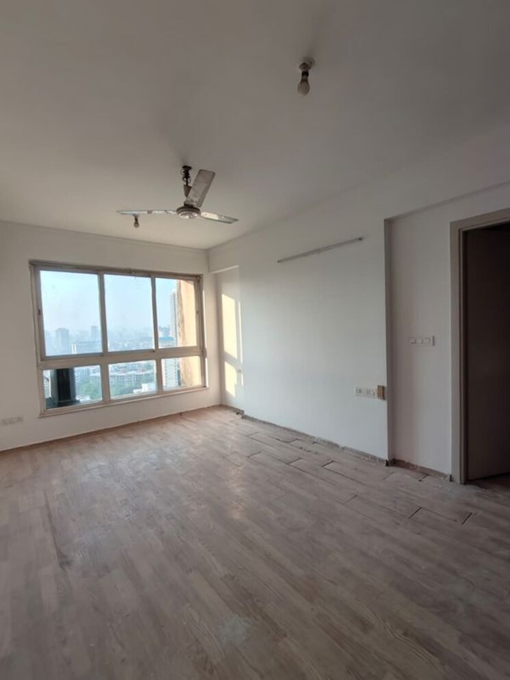 Room, hiranandani-tribeca 5 Bedroom 2460 Sq.Ft. Apartment In Ghodbunder Road Thane 9971549
