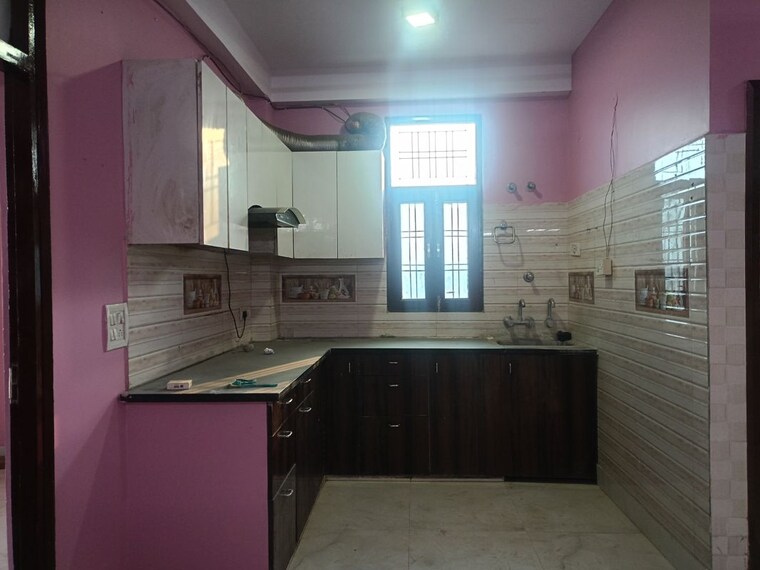 Kitchen, sector 105 3 Bedroom 1200 Sq.Ft. Builder Floor In Sector 105 Gurgaon 9971556