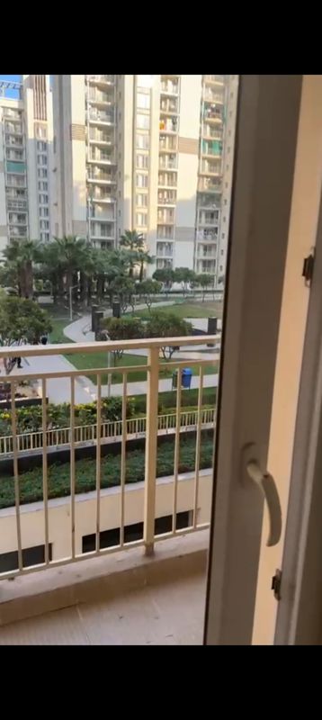 3 BHK + Extra Room Apartment For Rent in Emaar Gurgaon Greens