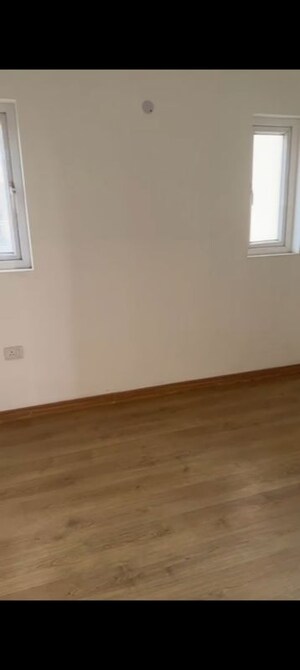 Room in 3 BHK Apartment at Emaar Gurgaon Greens, Sector 102 – for Rent