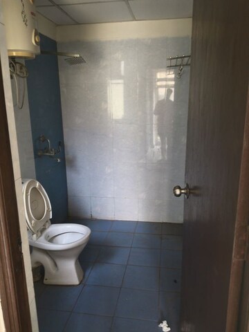 Bathroom in 2 BHK Apartment at Gardenia Grace, Sector 61 – for Rent