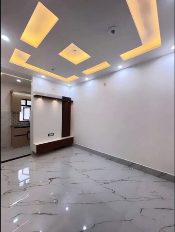 Room in 4 BHK Independent House at Uttam Nagar – for Sale