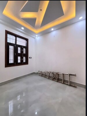 Room in 4 BHK Independent House at Uttam Nagar – for Sale