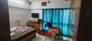Bedroom in 2 BHK Apartment at Andheri East – for Rent