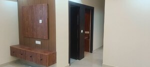 Room in 2.5 BHK Apartment at Signature Global Prime, Sector 63a – for Rent