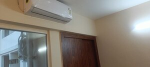 Furnished Amenities in 2.5 BHK Apartment at Signature Global Prime, Sector 63a – for Rent