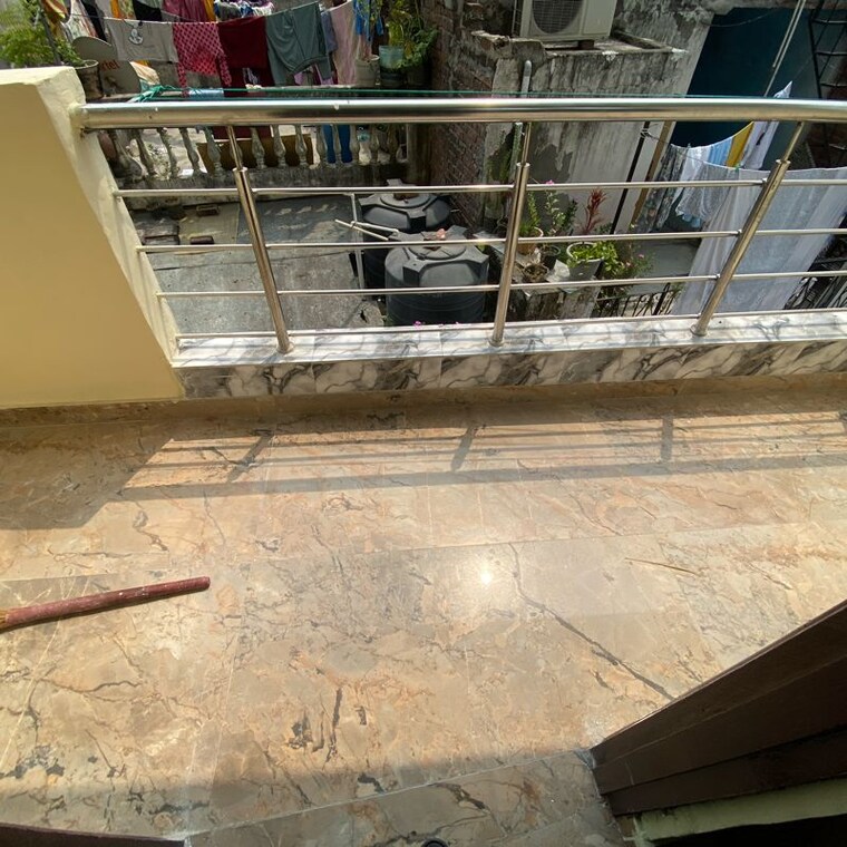 Balcony, chattarpur 1 Bedroom 550 Sq.Ft. Builder Floor In Chattarpur Delhi 9971605