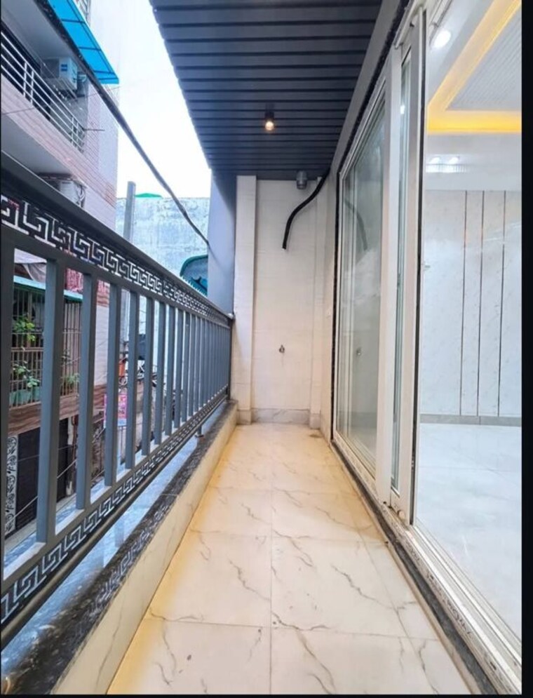 Balcony, uttam nagar 4 Bedroom 1355 Sq.Ft. Builder Floor In Uttam Nagar Delhi 9971616