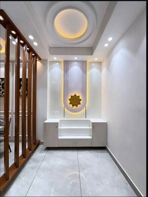 Building Lobby in 4 BHK Builder Floor at Uttam Nagar – for Sale