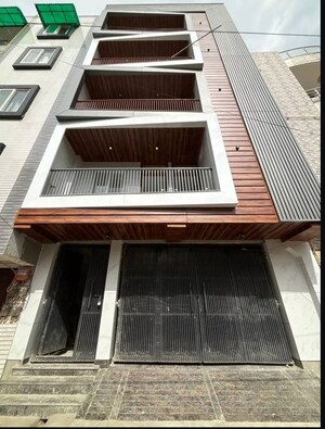 4 BHK Builder Floor For Sale in Uttam Nagar