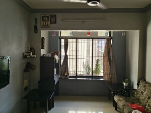 Room in 3 BHK Apartment at Kopar Khairane – for Sale
