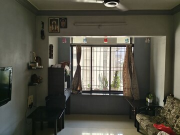 Room in 3 BHK Apartment at Kopar Khairane – for Sale