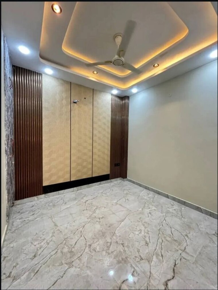 Room, uttam nagar 2.5 Bedroom 454 Sq.Ft. Builder Floor In Uttam Nagar Delhi 9971625