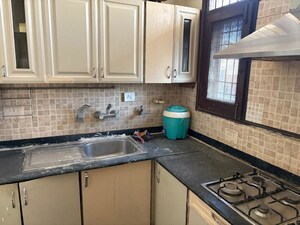 Kitchen in 3 BHK Builder Floor at Sector 40 – for Rent