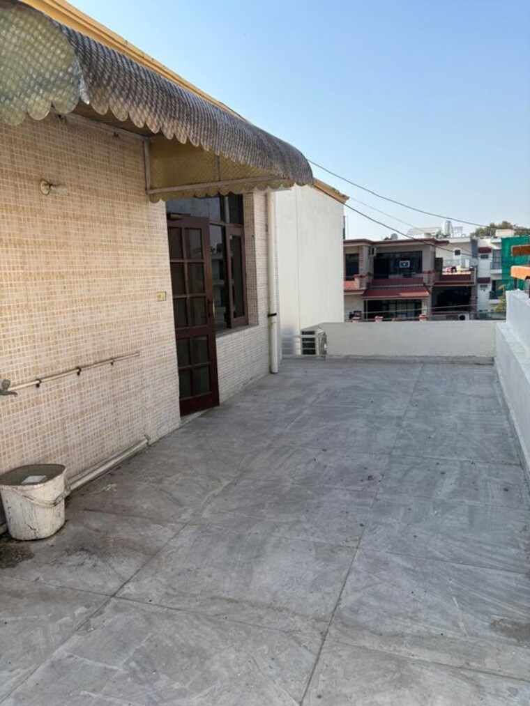 Exterior View, sector 40 3 Bedroom 3000 Sq.Ft. Builder Floor In Sector 40 Chandigarh 9971630