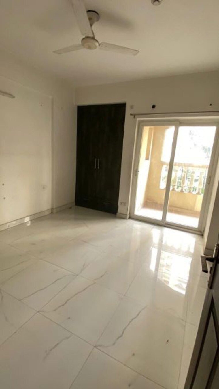 Room, purvanchal-royal-city 3 Bedroom 1725 Sq.Ft. Apartment In Chi V Greater Noida Greater Noida 9971634