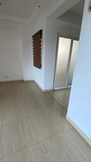 Room in 3 BHK Apartment at Purvanchal Royal City, Chi V Greater Noida – for Sale